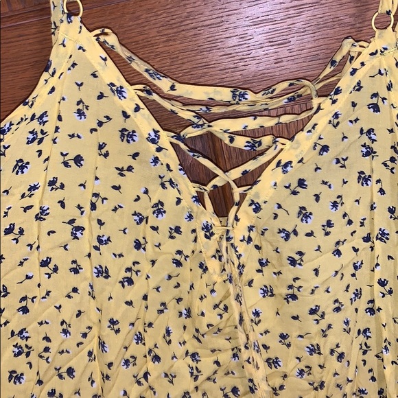 Torrid lace up back tank top - Picture 3 of 3